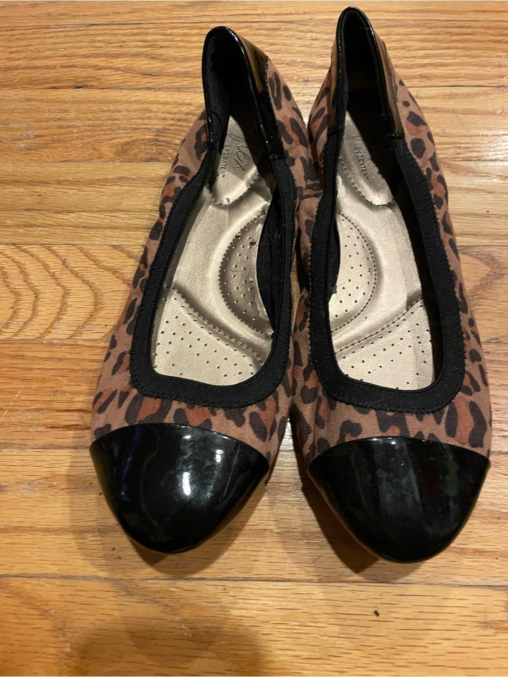 Dexflex Leopard Print Cap-Toe Women's Ballet Flats in brown and black